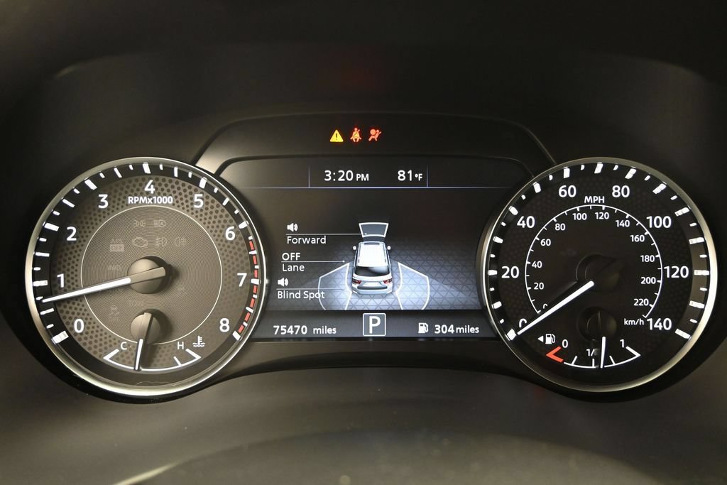 Used 2024 Nissan Armada SV RWD image 11