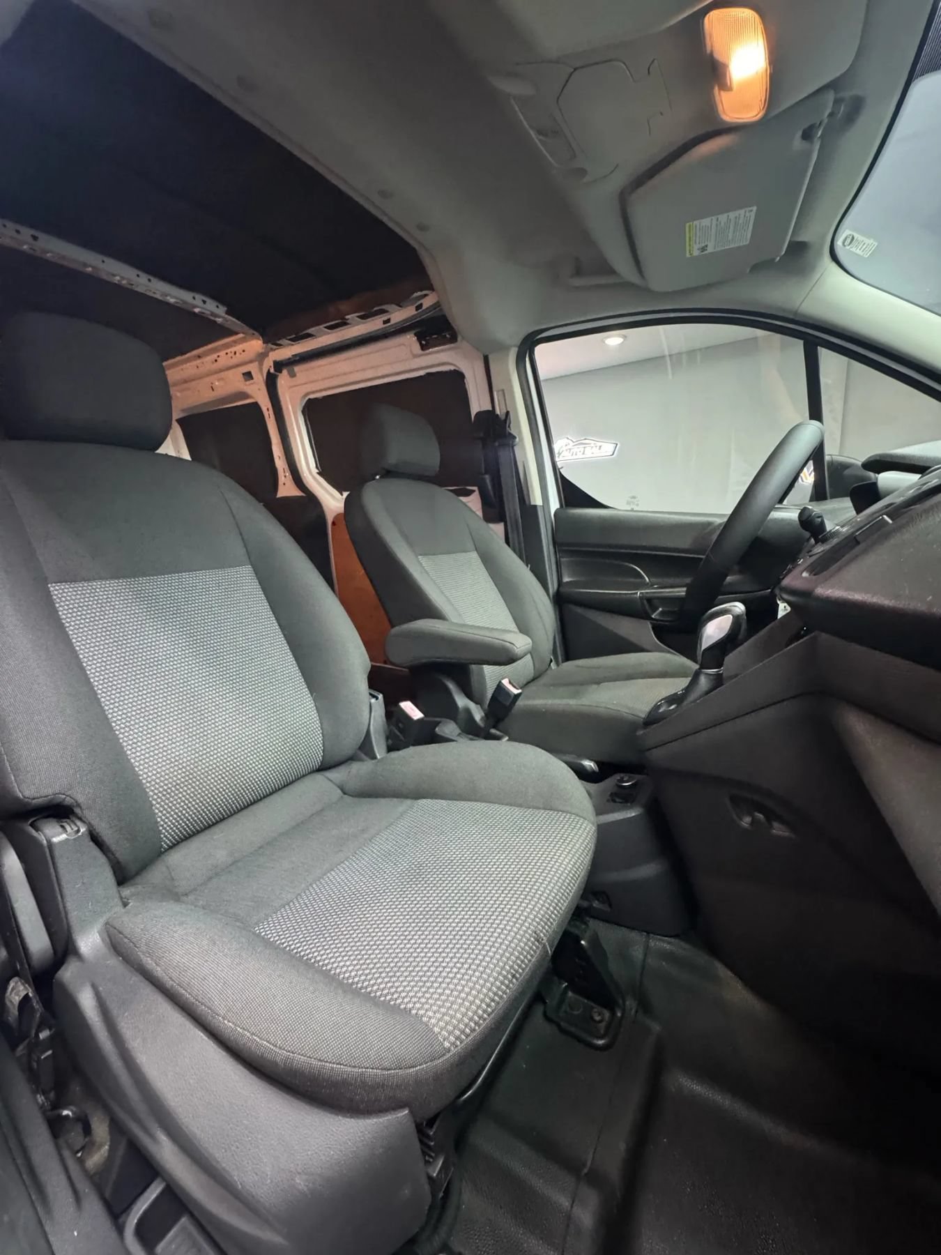 Used 2014 Ford Transit Connect XL FWD image 24