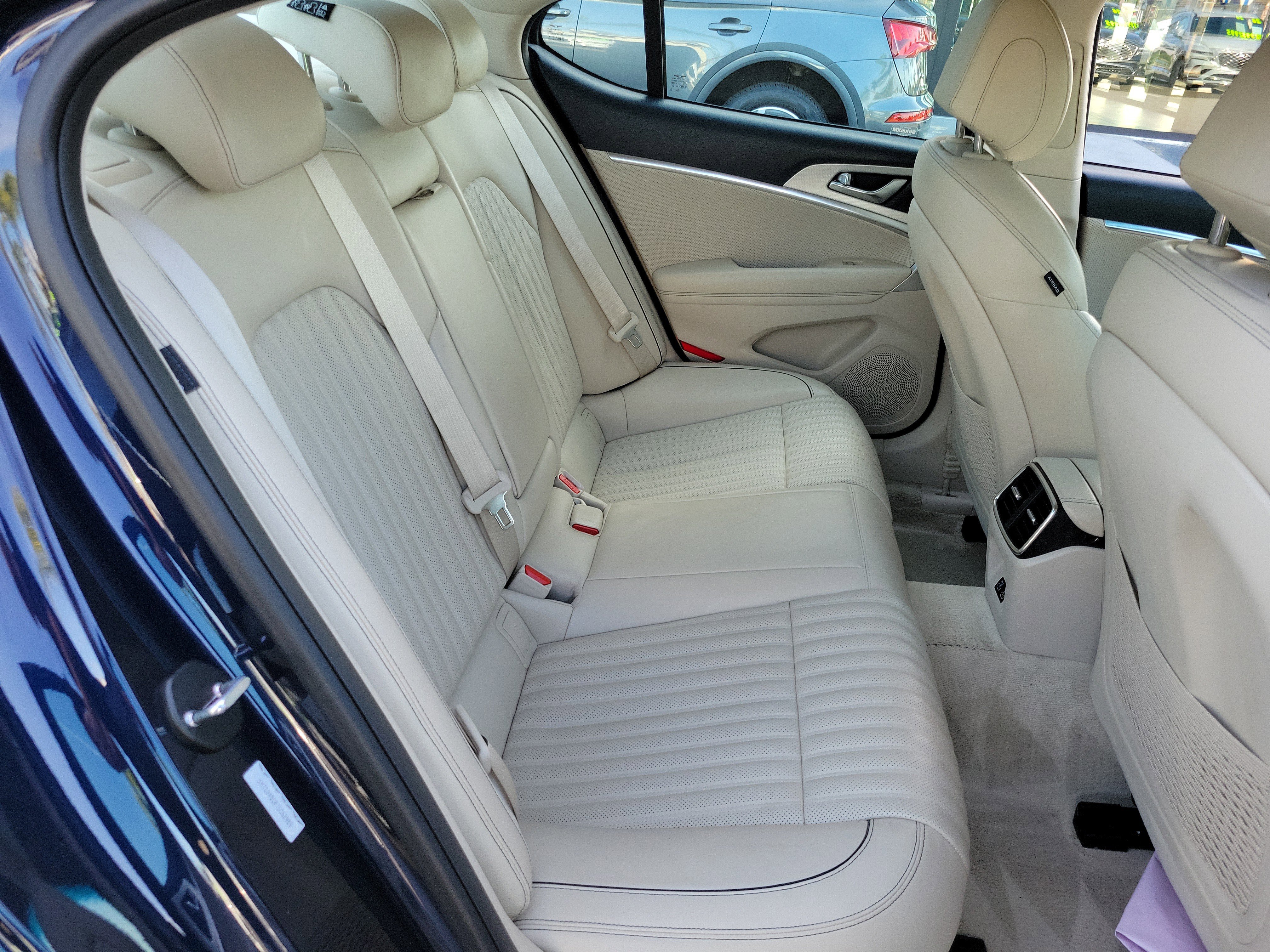 Certified 2026 Genesis G70 2.5T Prestige RWD image 25