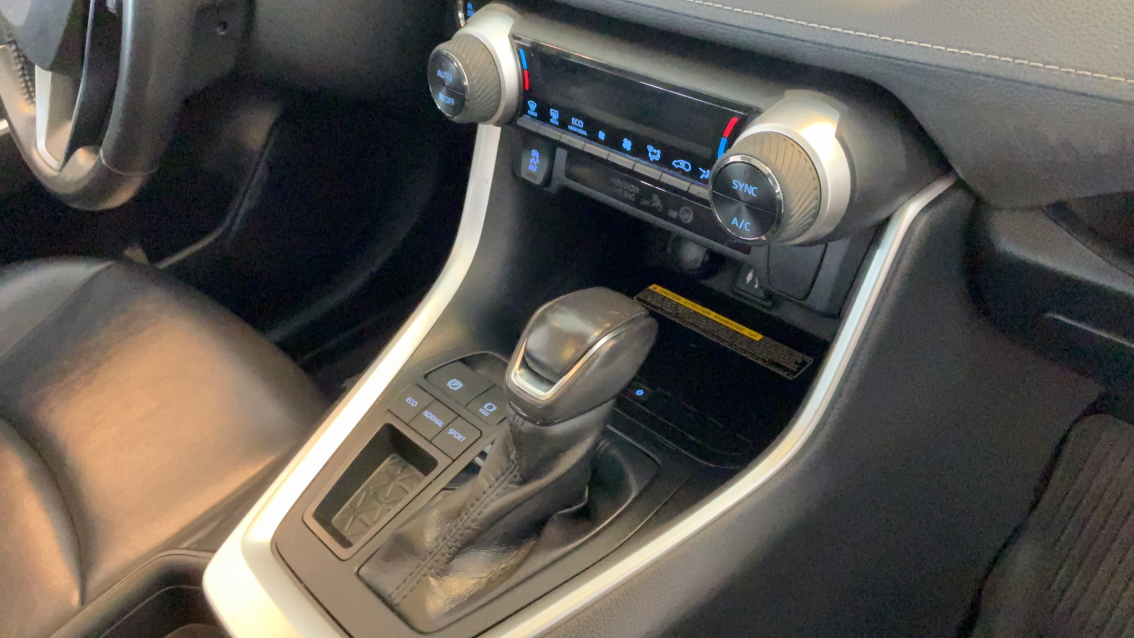 Used 2019 Toyota RAV4 XLE Premium w/ Advanced Technology Package FWD image 42