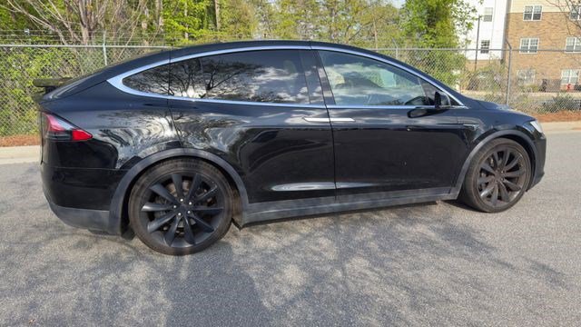 Used 2020 Tesla Model X Long Range image 7