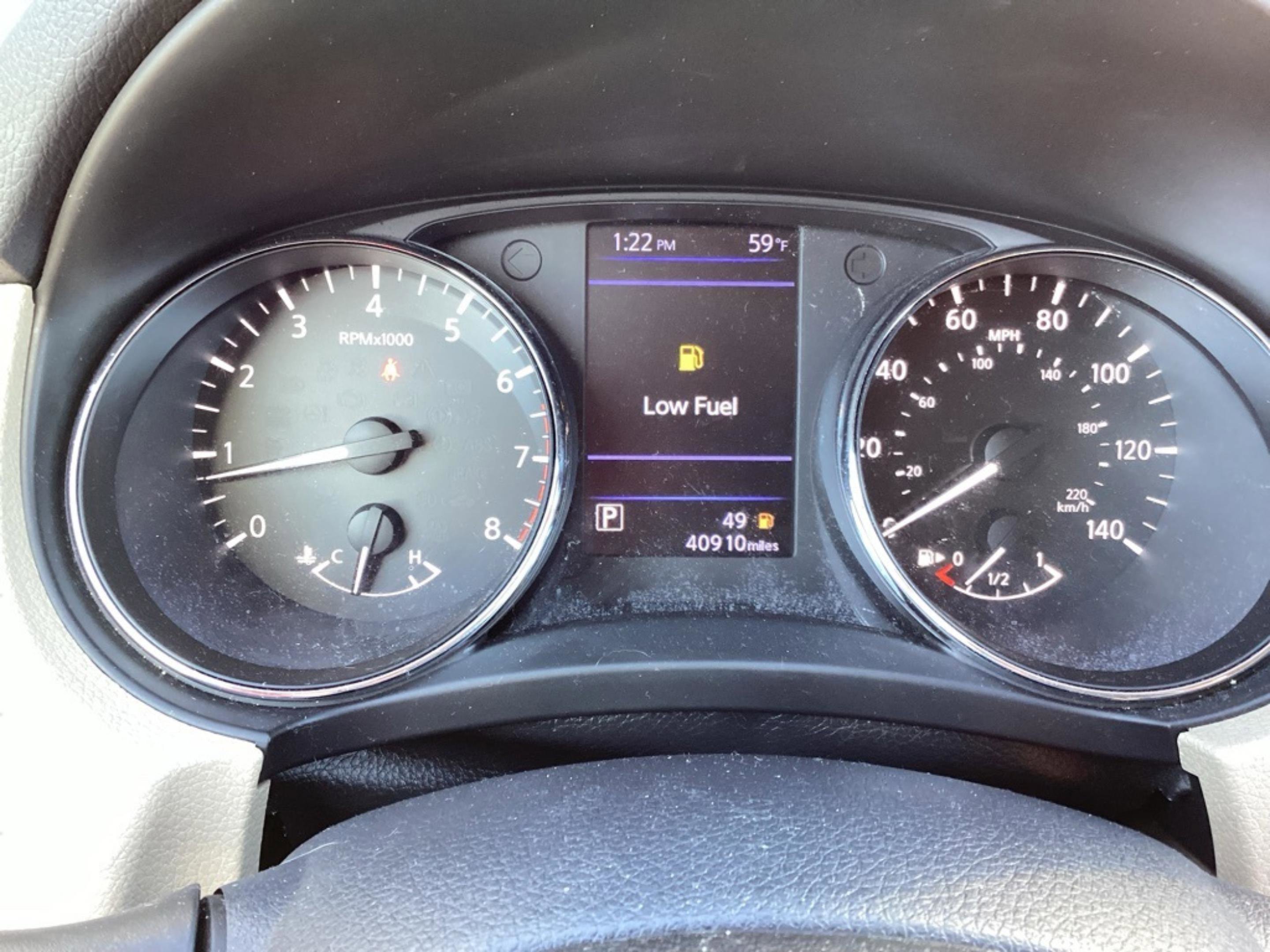 Used 2019 Nissan Rogue SV w/ Premium Package image 12