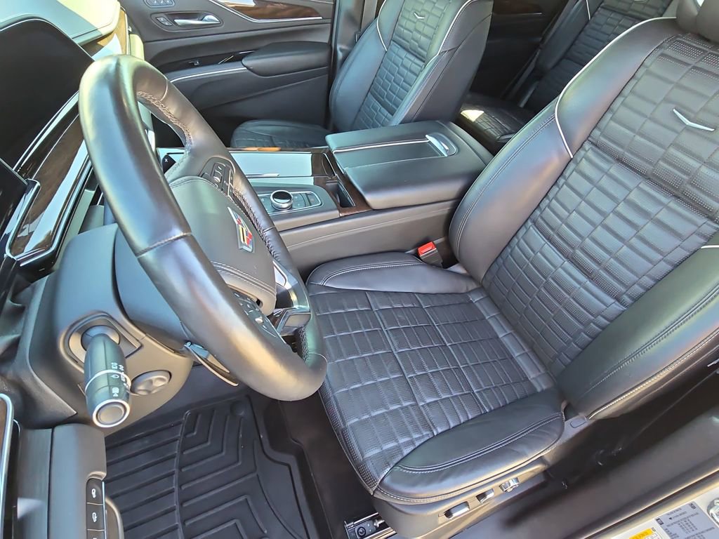 Used 2022 Cadillac Escalade Premium Luxury Platinum AWD/4WD image 16