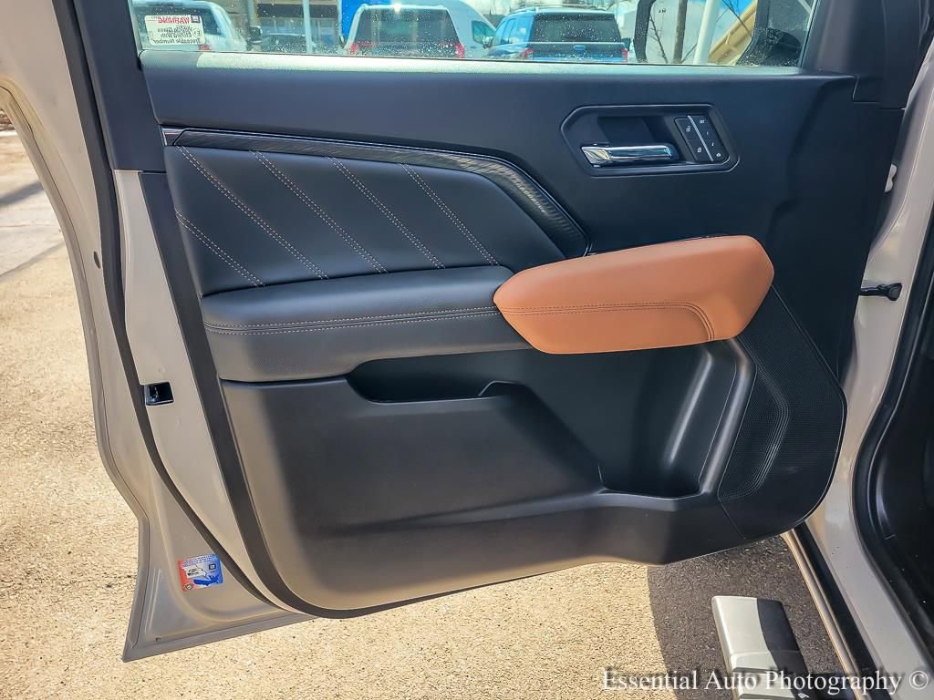 Used 2026 GMC Canyon AT4 w/ Technology Plus Package image 19