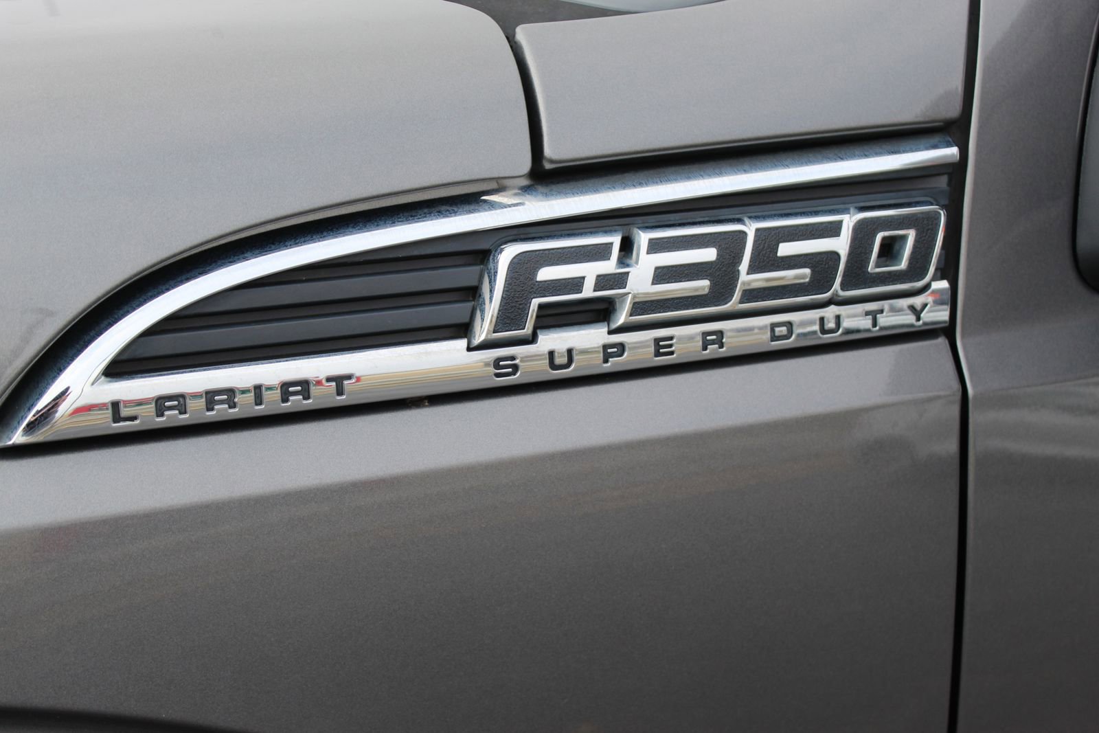 Used 2013 Ford F350 Lariat w/ Lariat Interior Pkg image 3