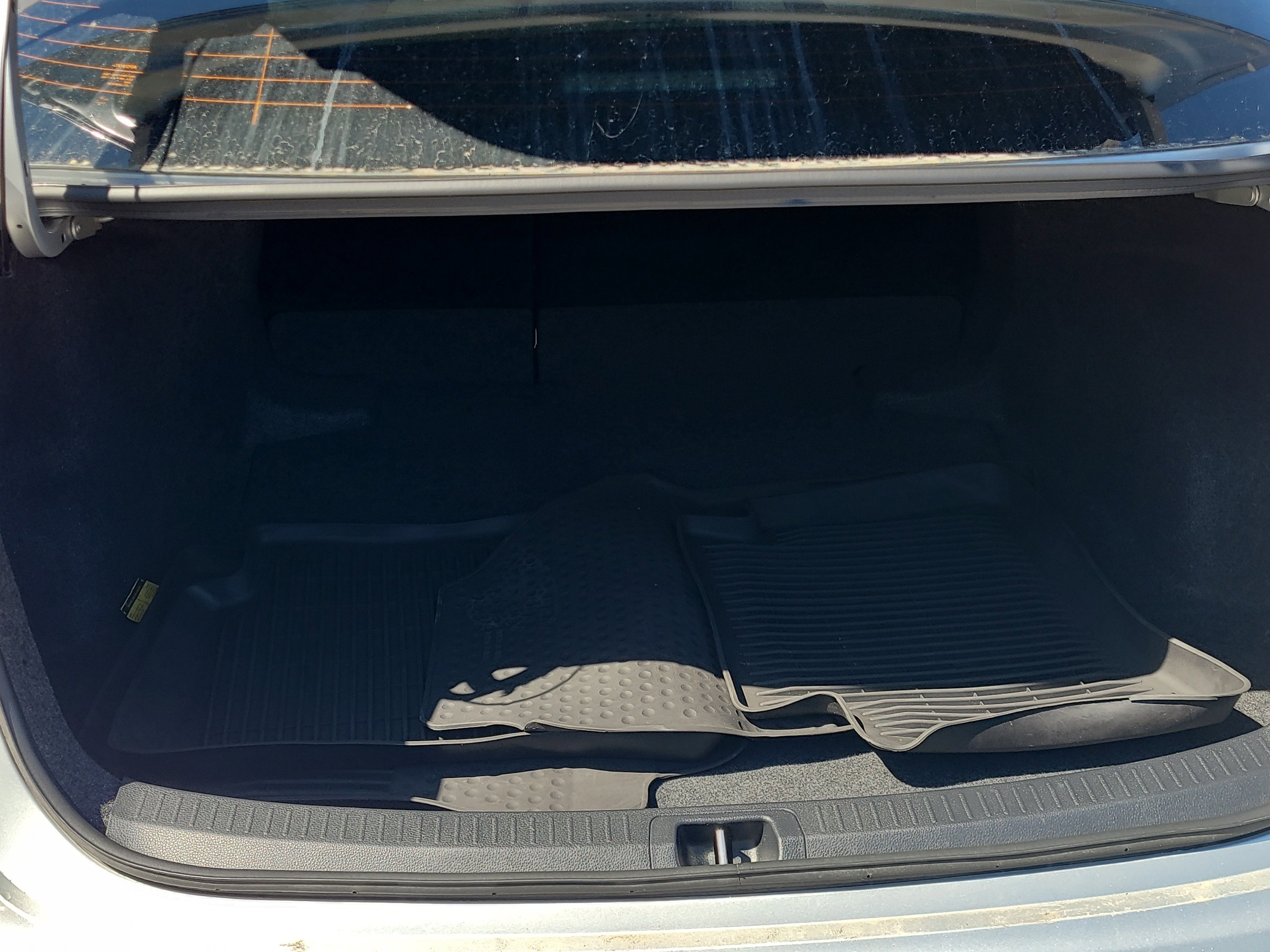 Used 2025 Toyota Corolla LE FWD image 9