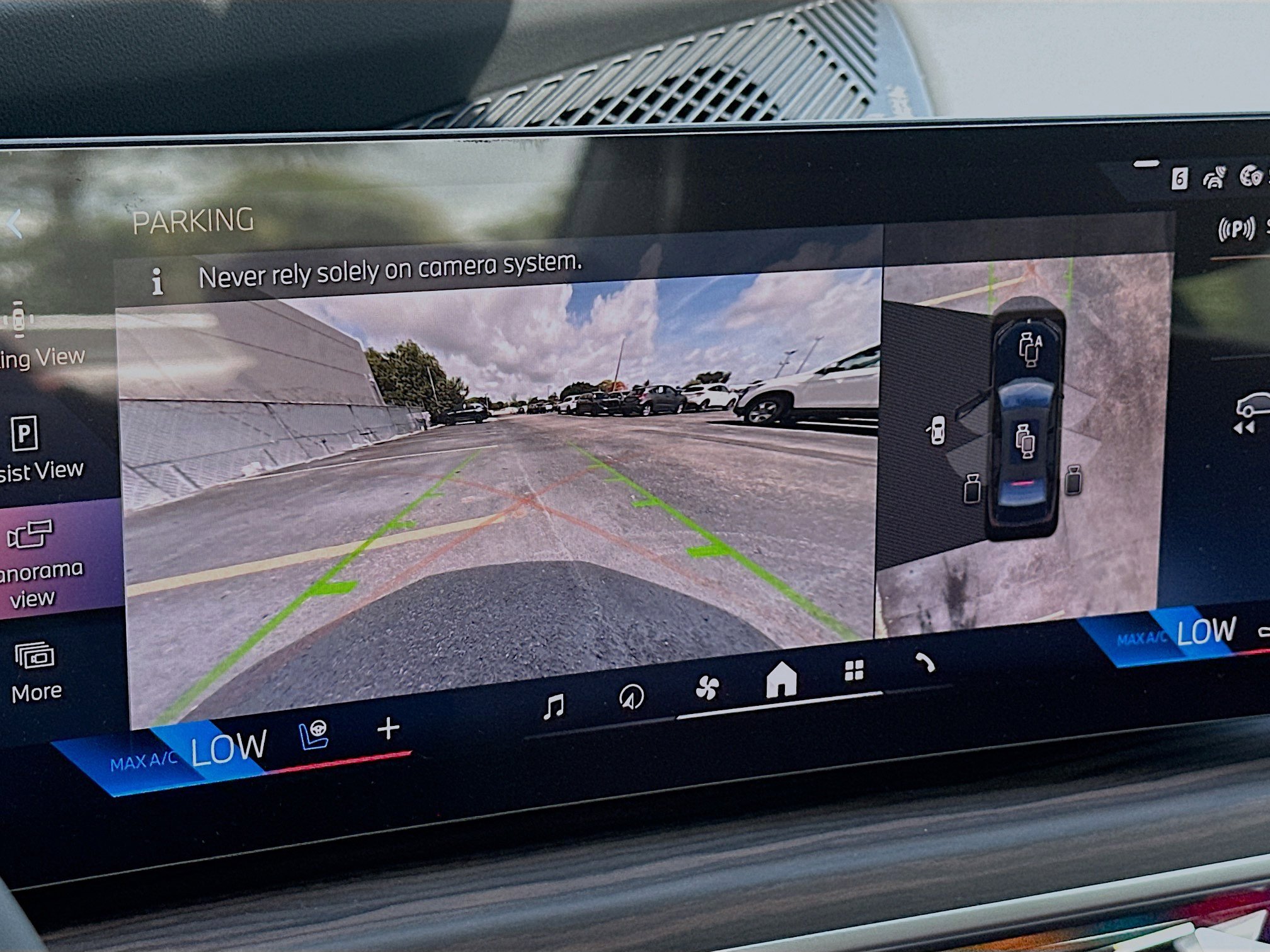 New 2025 BMW 760i xDrive image 12