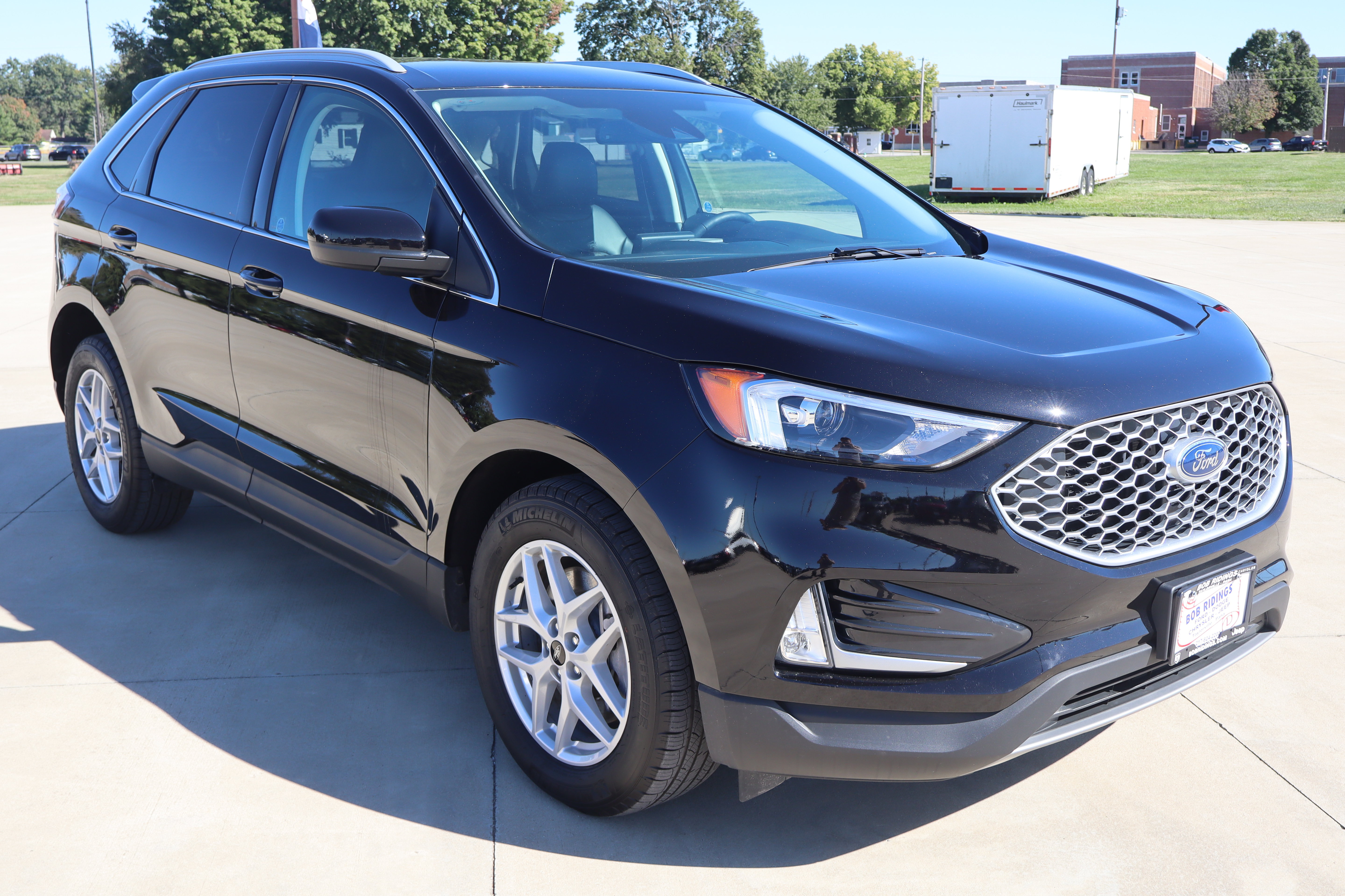Used 2024 Ford Edge SEL w/ Convenience Package AWD/4WD image 4