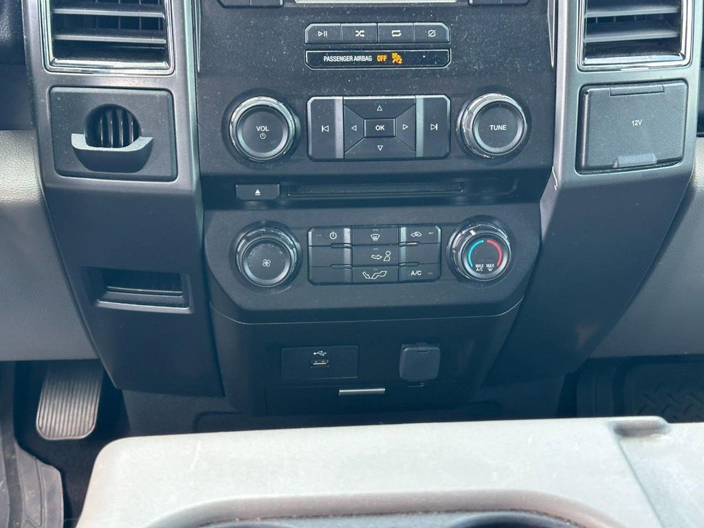 Used 2018 Ford F150 XLT image 14