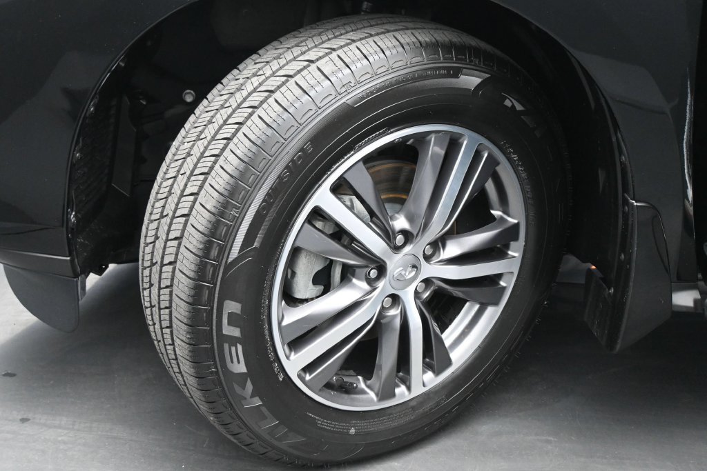 Used 2020 INFINITI QX60 Luxe w/ Essential Package FWD image 26