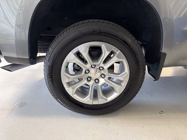 Used 2025 Chevrolet Silverado 1500 LTZ AWD/4WD image 59