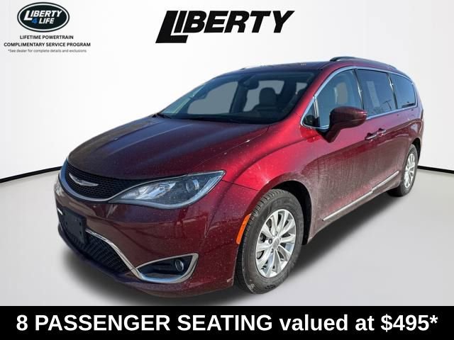 Used 2017 Chrysler Pacifica Touring-L image 3