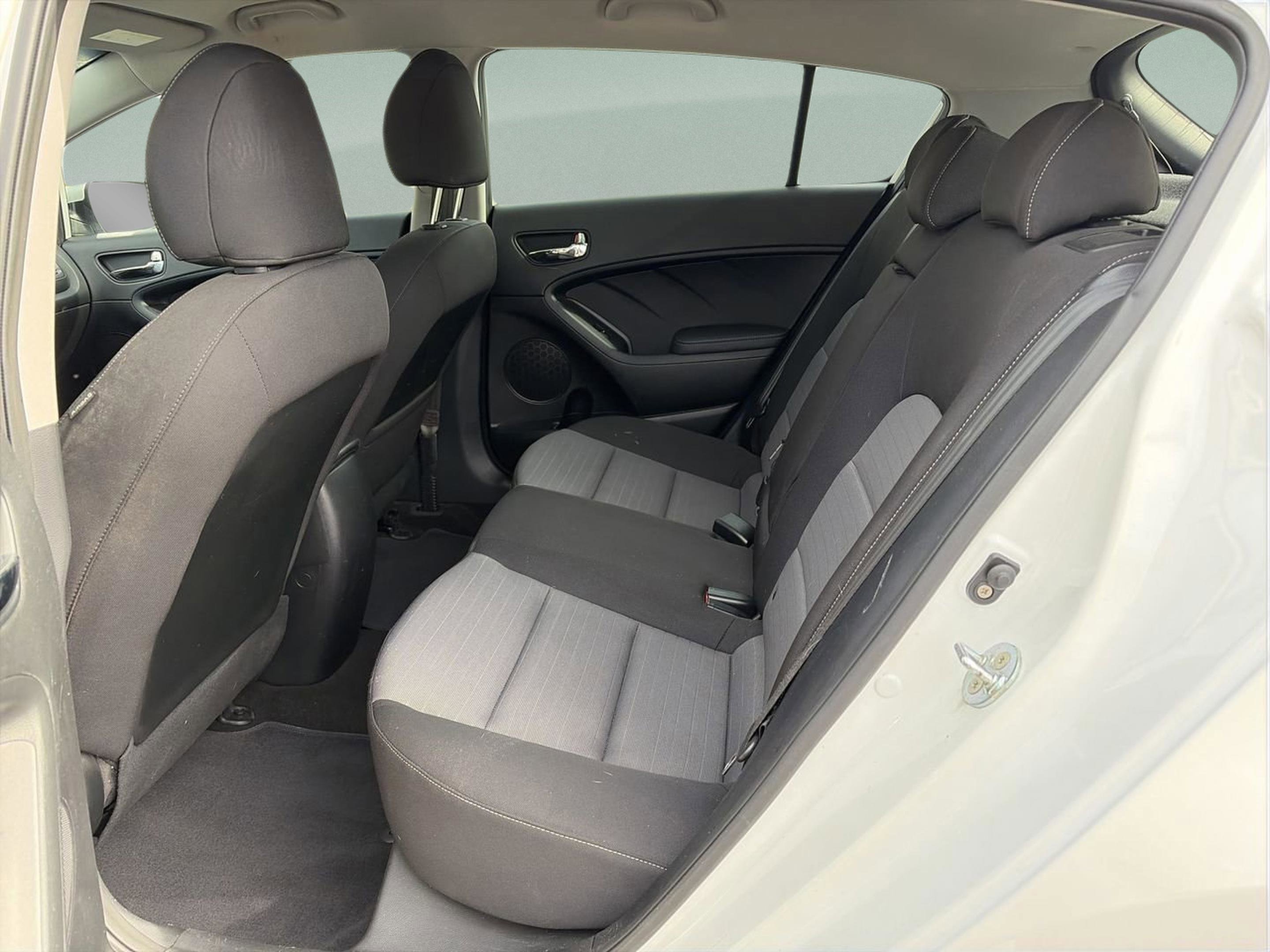 Used 2016 Kia Forte EX image 17