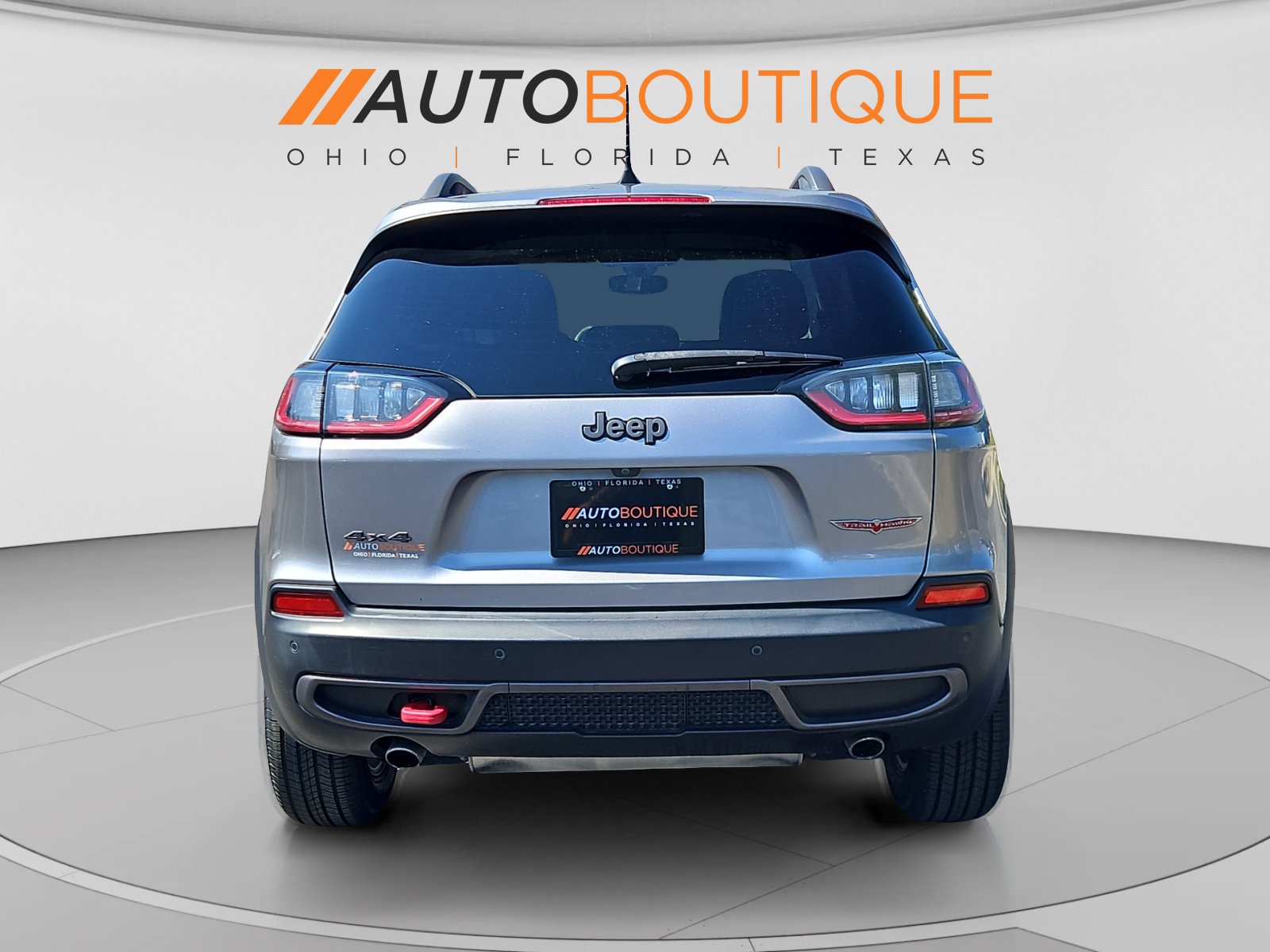Used 2019 Jeep Cherokee Trailhawk w/ Cold Weather Group AWD/4WD image 4