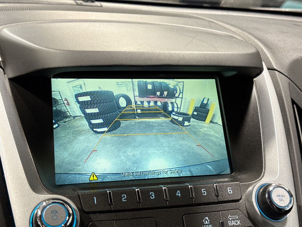 Used 2015 Chevrolet Equinox LT image 18