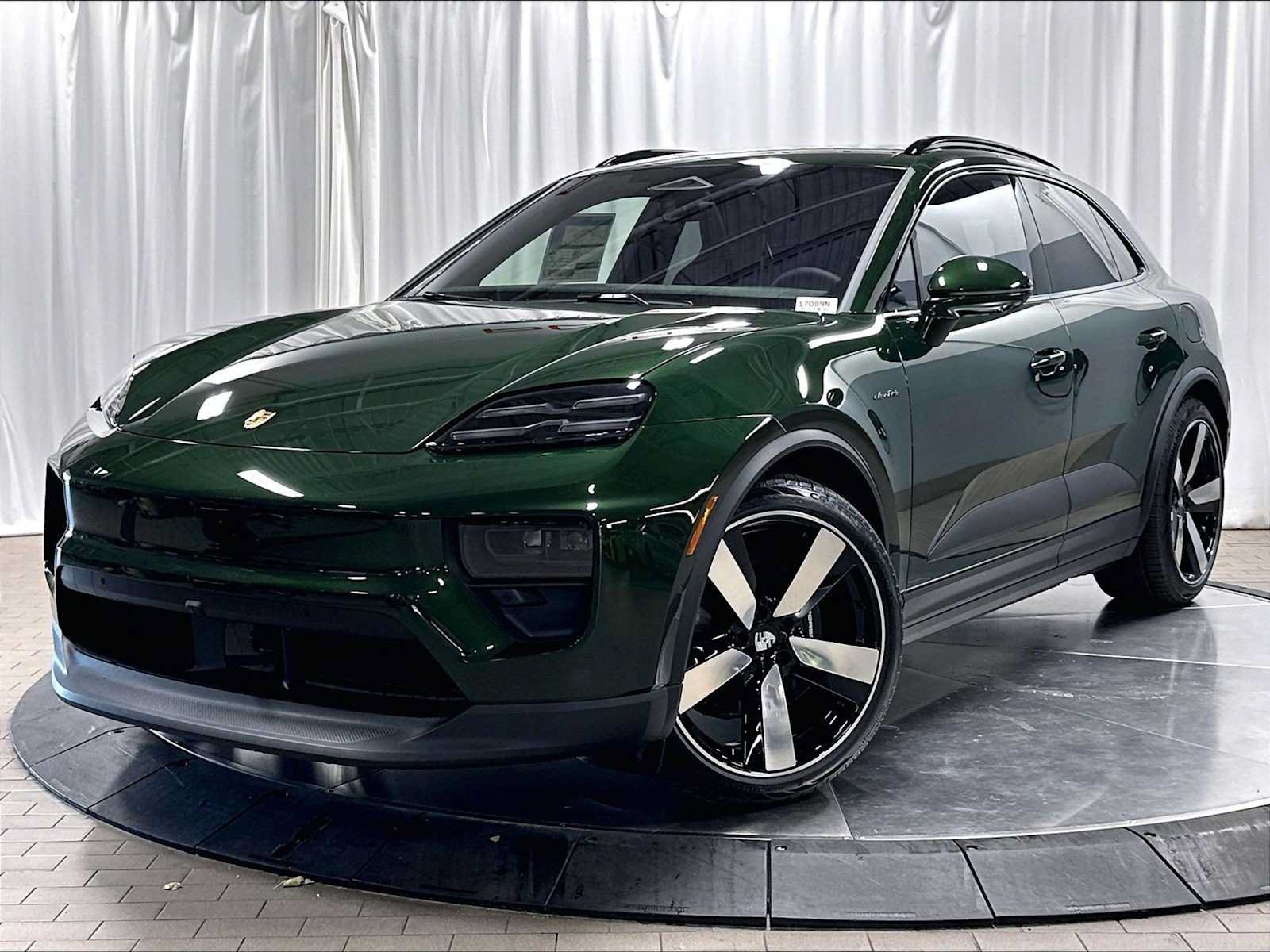 Used 2026 Porsche Macan 4 Electric AWD/4WD image 1