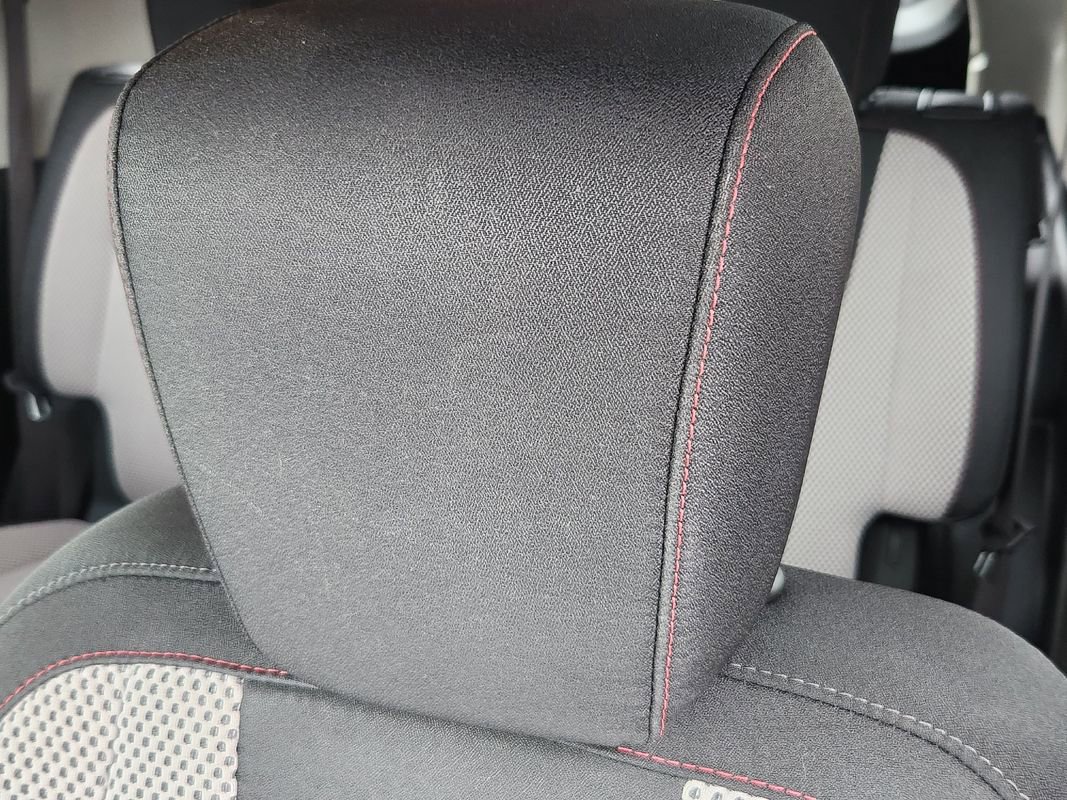 Used 2017 Chevrolet Equinox LT w/ Convenience Package image 14