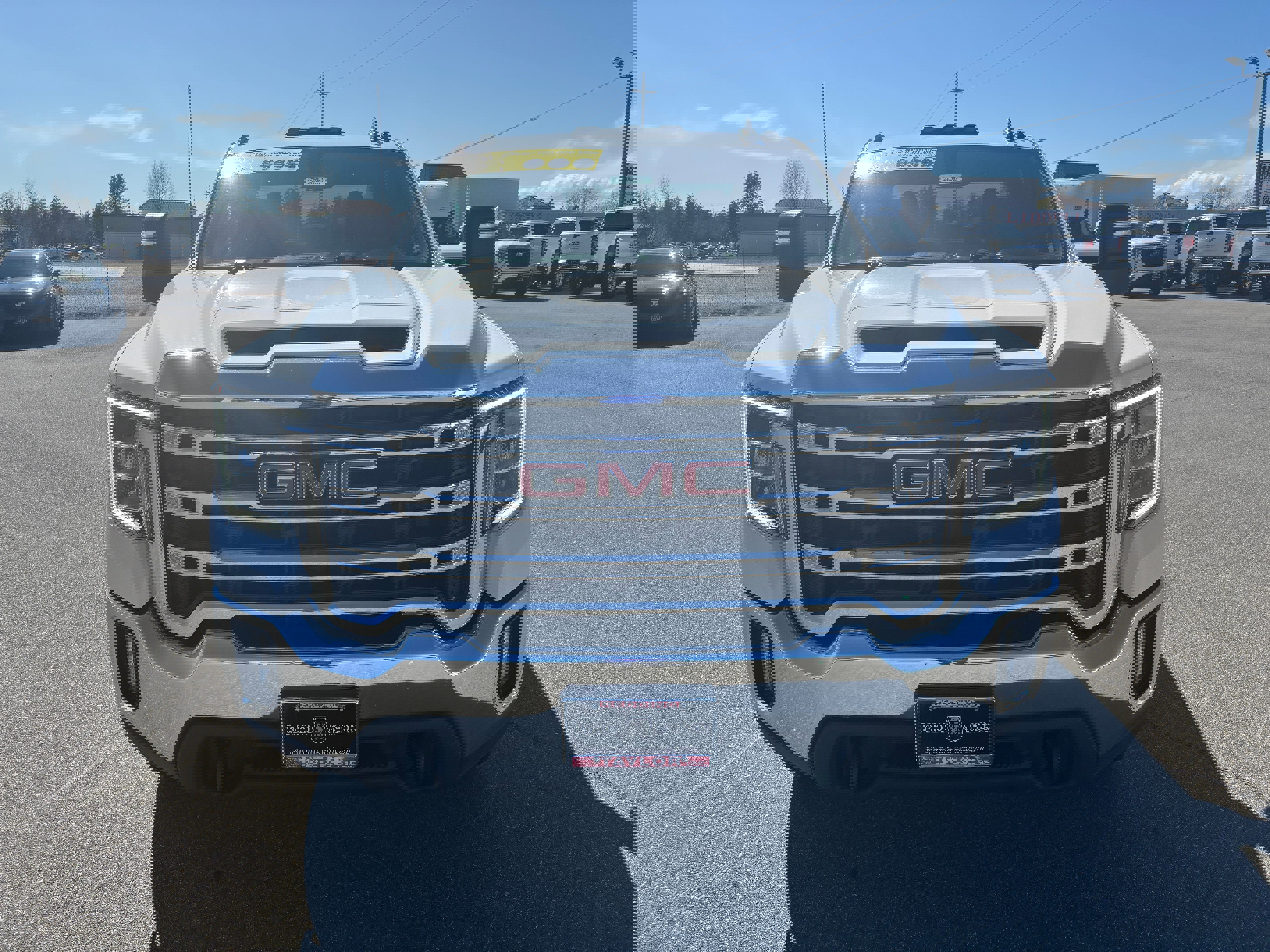 Used 2022 GMC Sierra 2500 SLE w/ SLE Convenience Package image 2