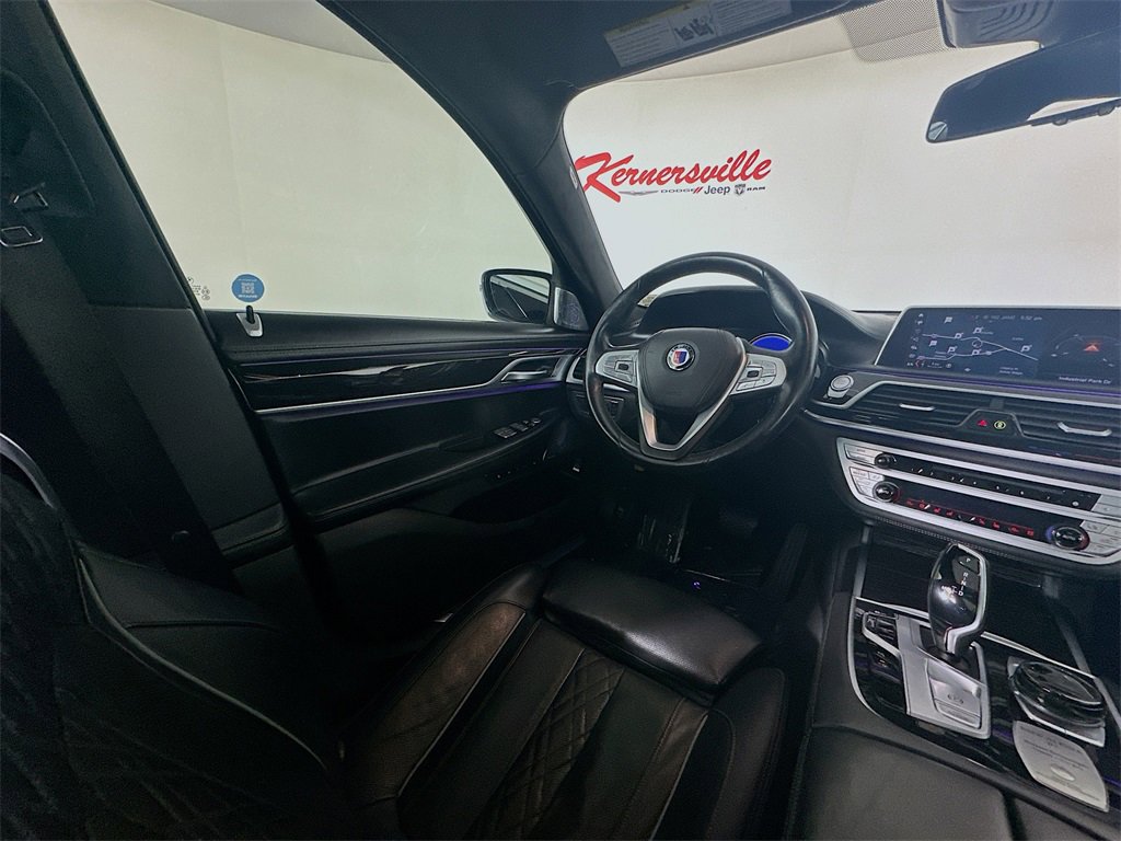 Used 2019 BMW ALPINA B7 xDrive w/ Luxury Rear Seating Package image 9