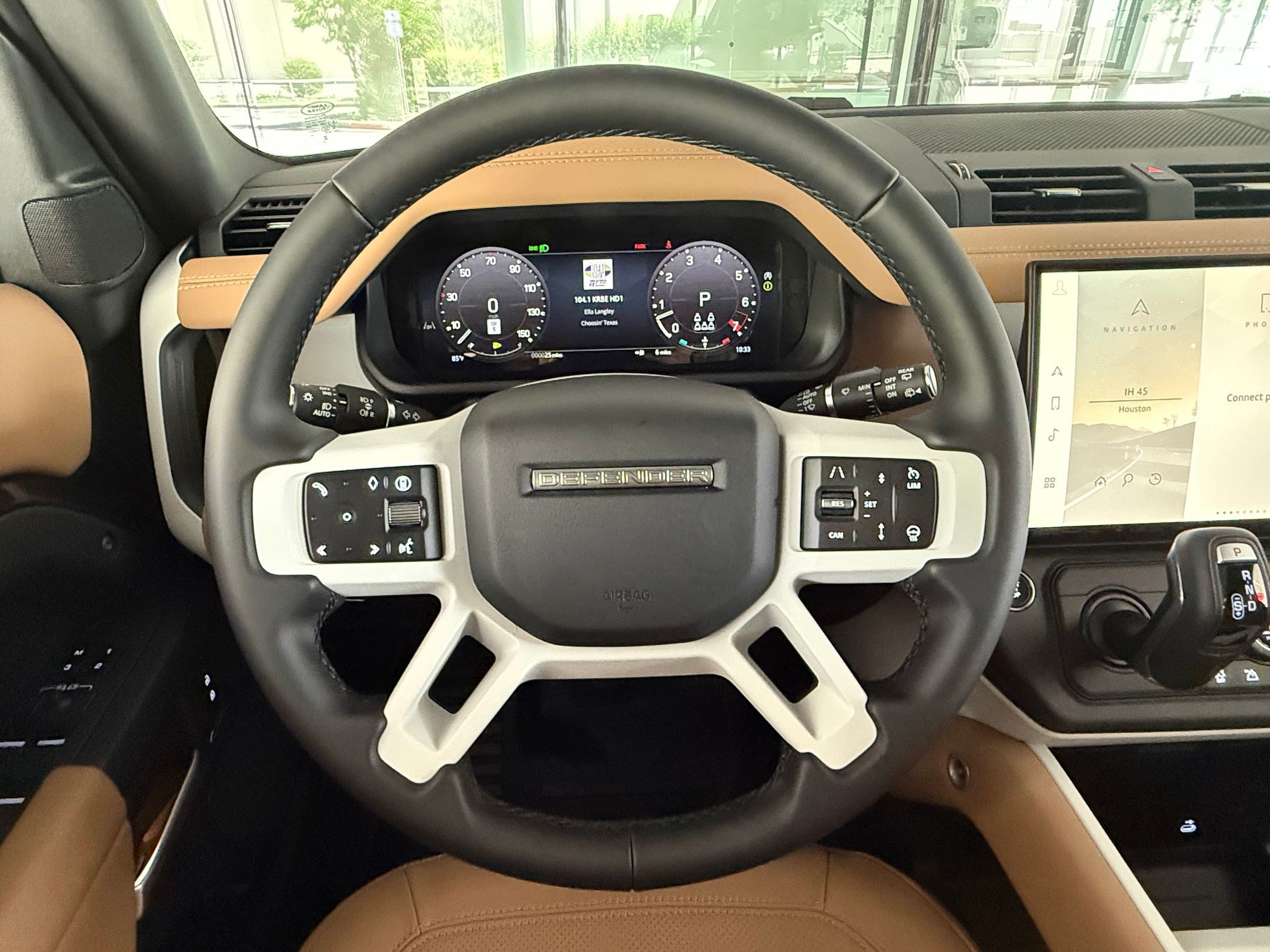 New 2026 Land Rover Defender 130 X-Dynamic SE AWD/4WD image 11