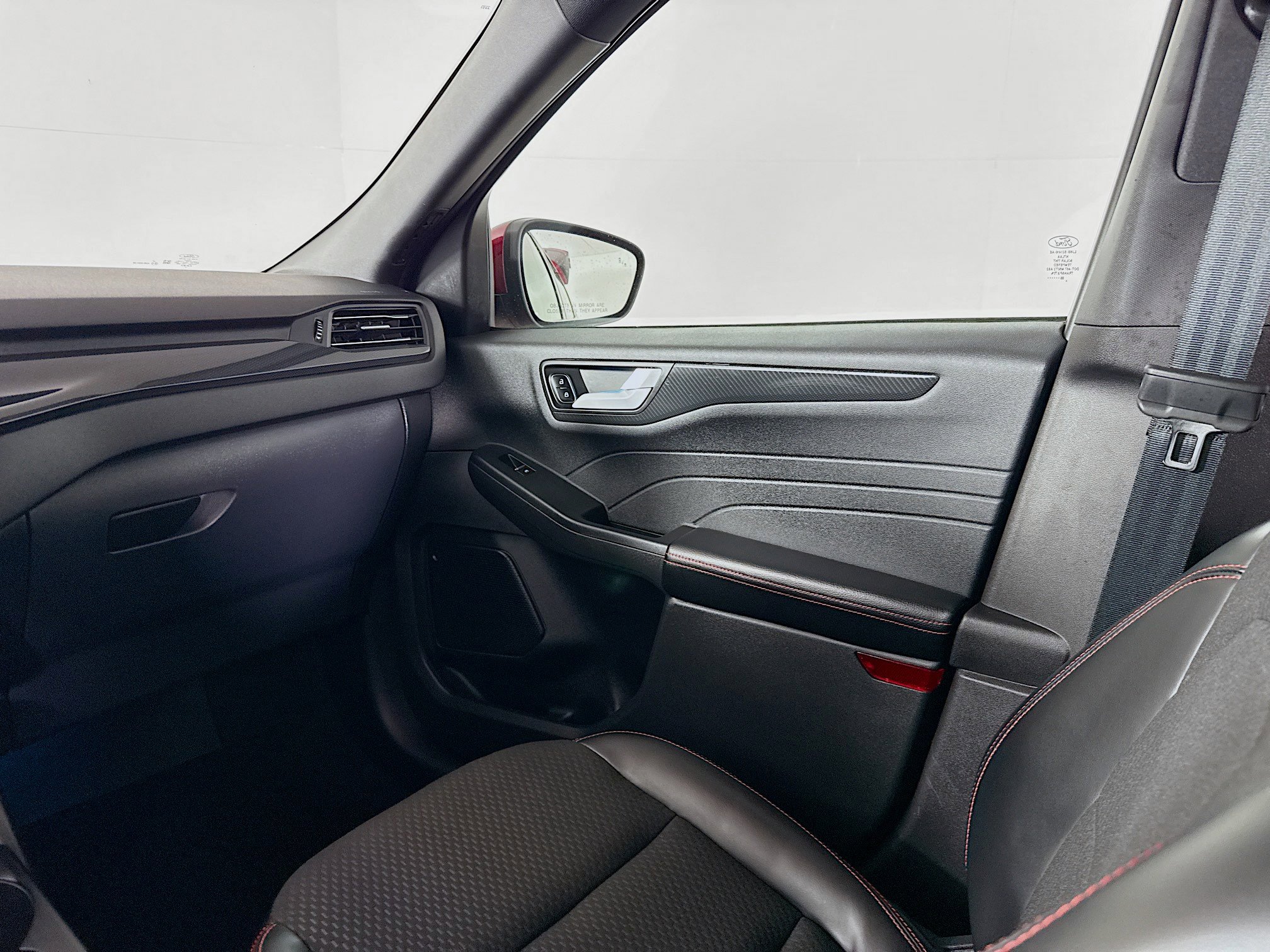 Used 2023 Ford Escape ST-Line Elite image 28