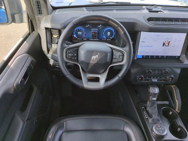 Used 2025 Ford Bronco Badlands image 16