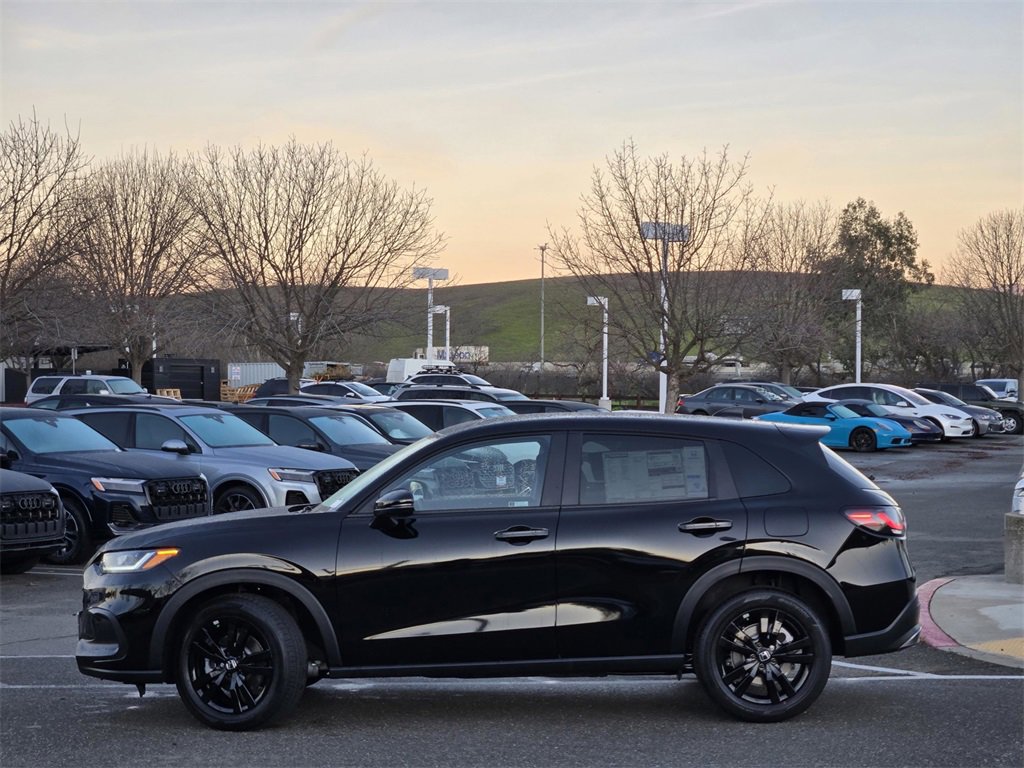 New 2026 Honda HR-V Sport image 7