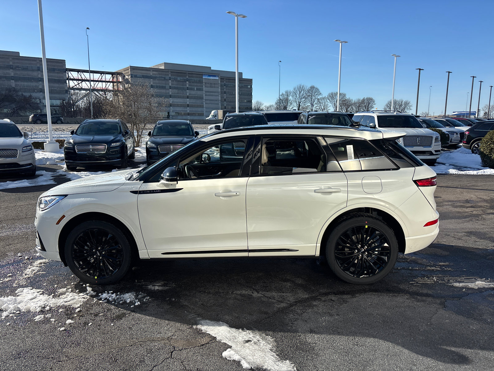 New 2026 Lincoln Corsair Reserve image 4