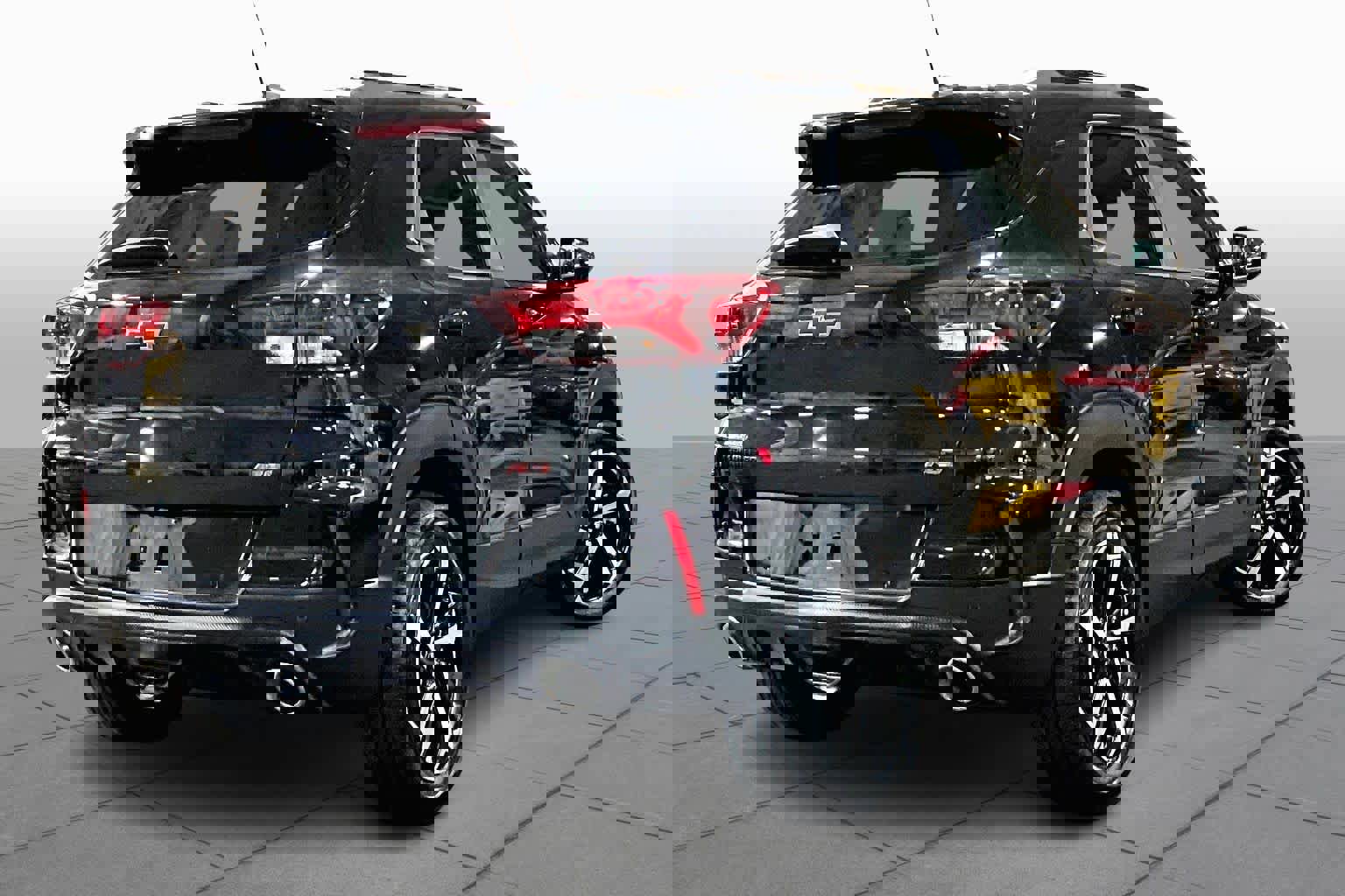 Used 2021 Chevrolet TrailBlazer RS w/ Sun and Liftgate Package image 12