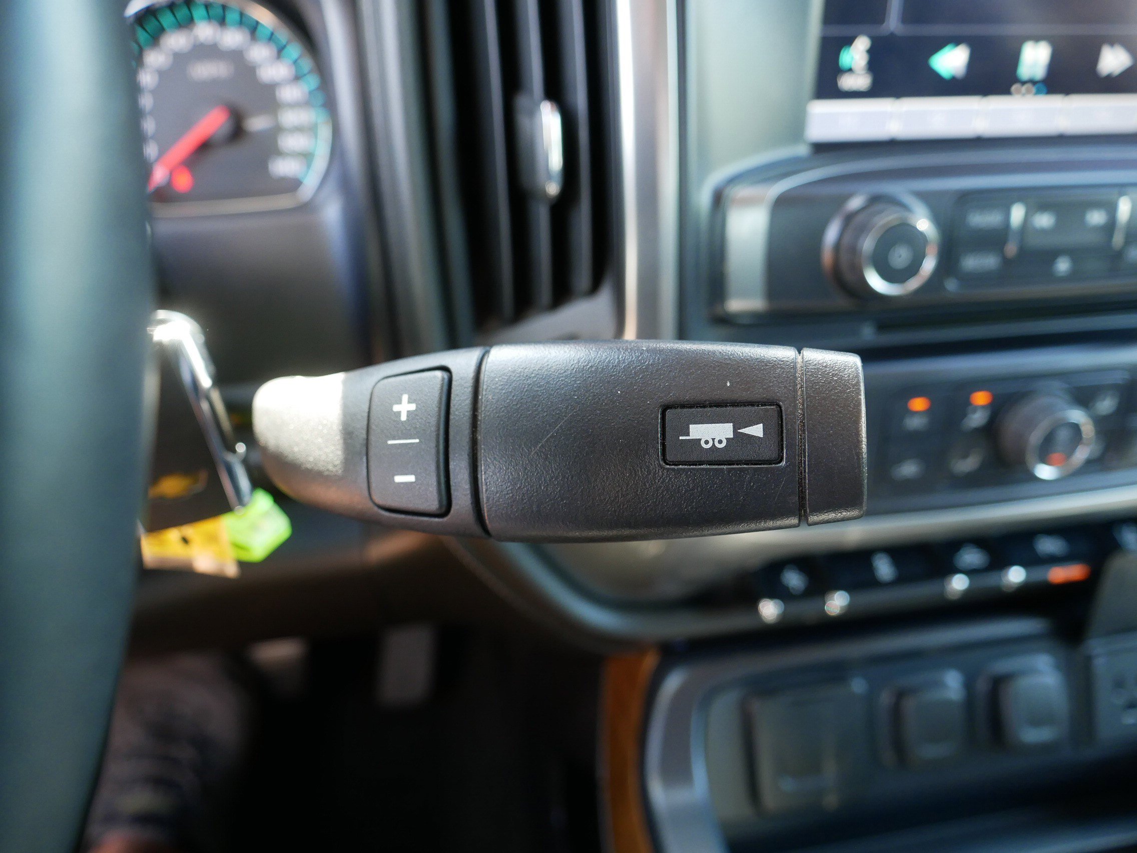 Used 2015 Chevrolet Silverado 1500 LTZ w/ LTZ Plus Package AWD/4WD image 24