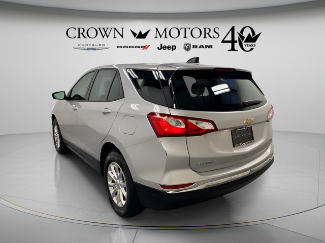Used 2018 Chevrolet Equinox LS AWD/4WD image 4