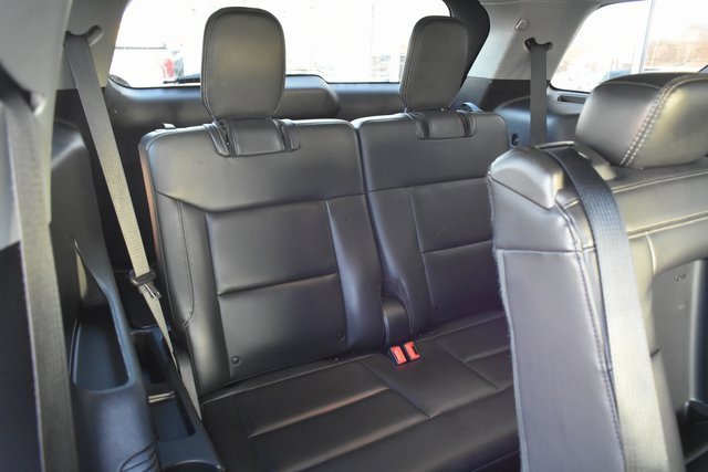 Used 2022 Ford Explorer XLT w/ Equipment Group 202A image 44