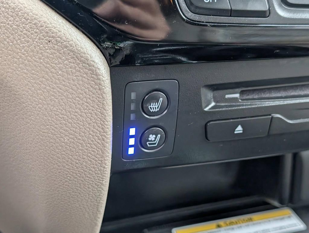 Used 2019 Honda Pilot Elite image 33