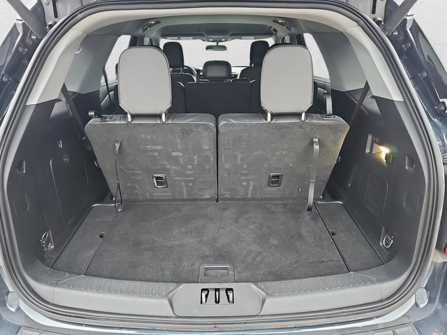 Used 2022 Ford Explorer XLT w/ Equipment Group 202A image 13