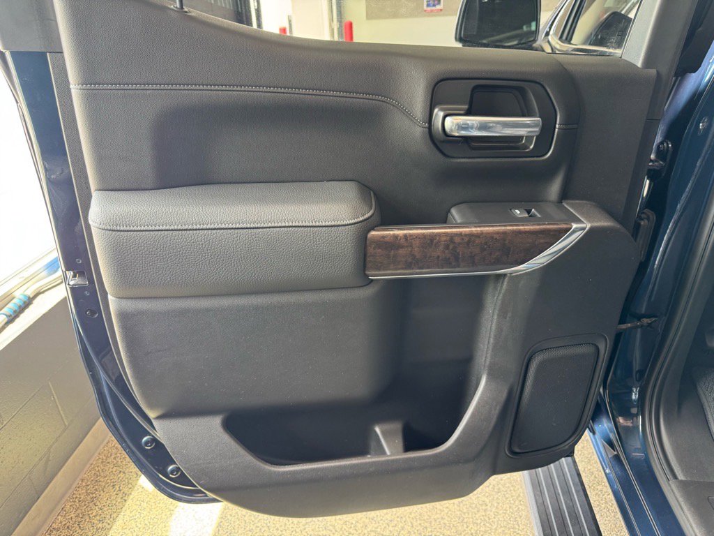 Used 2021 GMC Sierra 1500 Denali w/ Denali Ultimate Package AWD/4WD image 10