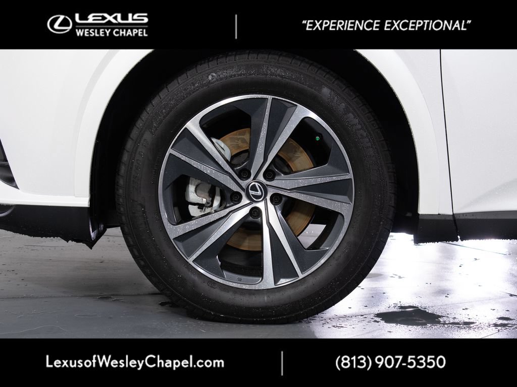 Used 2023 Lexus RX 350 Premium w/ Cold Area Package FWD image 4