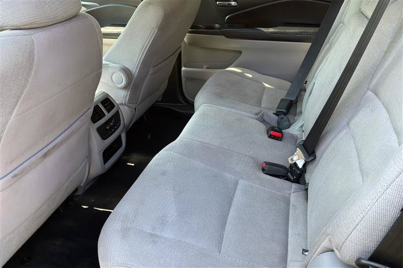 Used 2017 Honda Pilot EX image 11