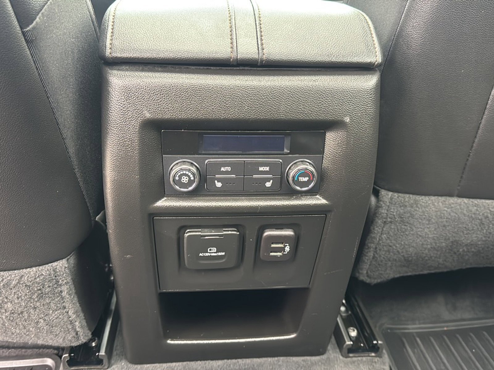 Used 2023 Chevrolet Traverse High Country FWD image 22