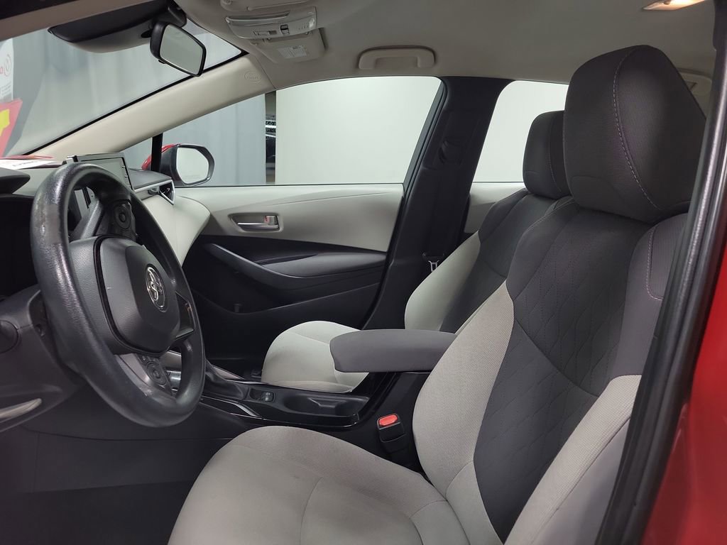Used 2021 Toyota Corolla LE FWD image 12