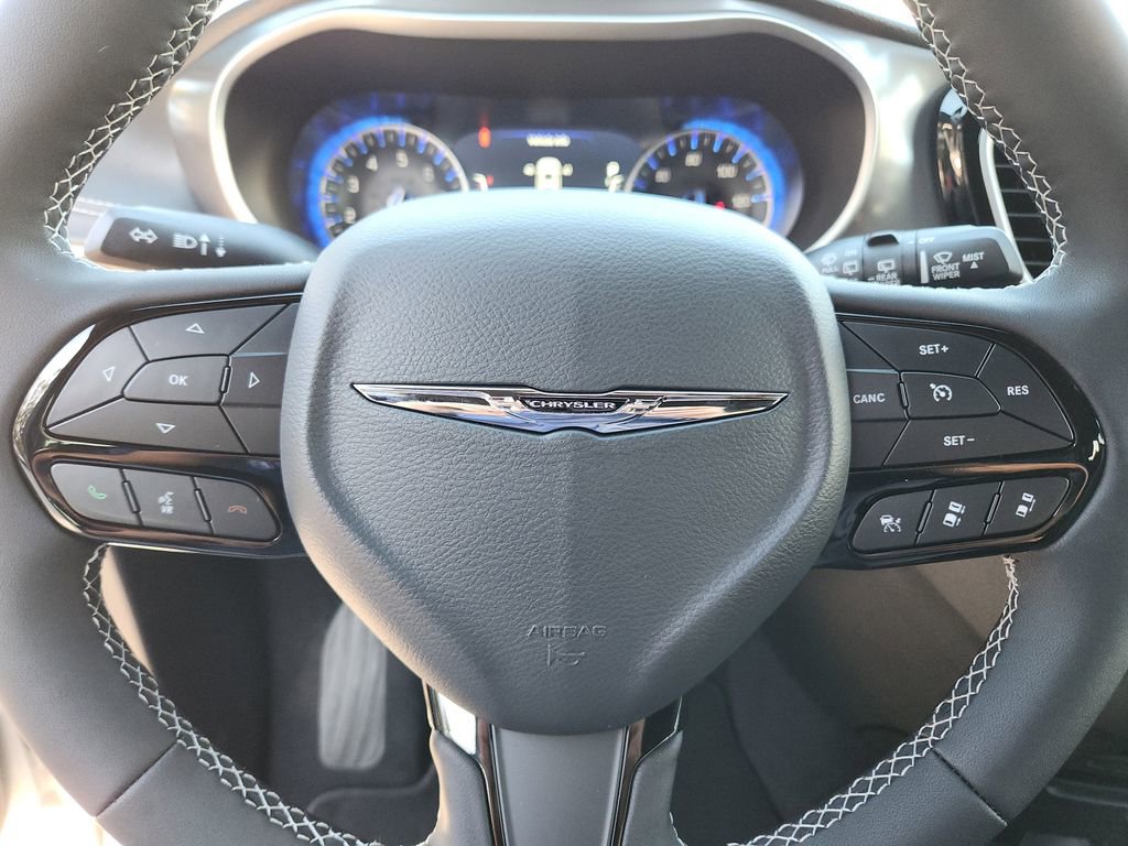 New 2026 Chrysler Pacifica Select w/ S Appearance Package image 29