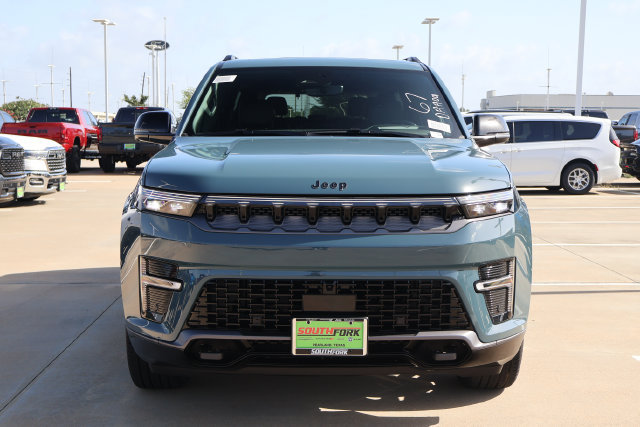 New 2026 Jeep Grand Wagoneer Limited AWD/4WD image 2