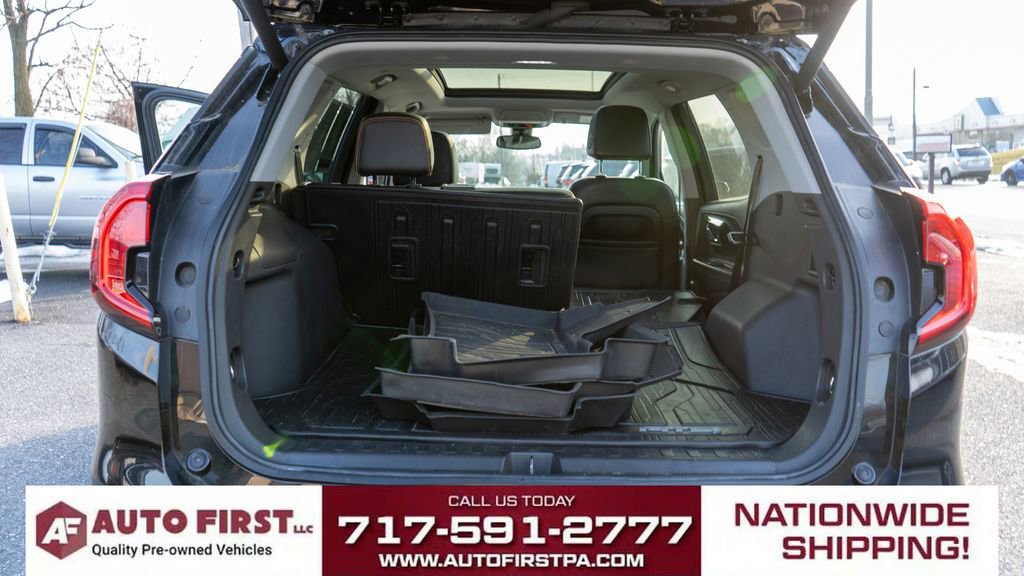 Used 2022 GMC Terrain AT4 w/ Tech Package image 5