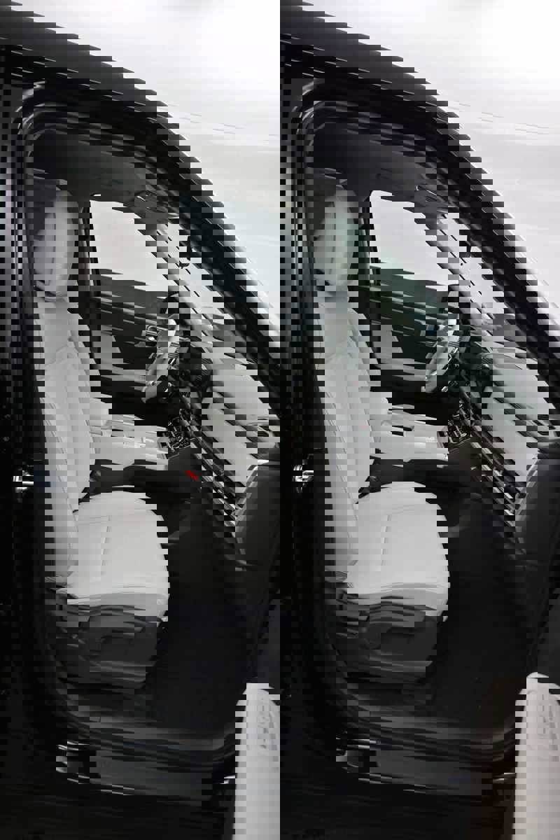 New 2026 Hyundai Santa Fe SE image 9