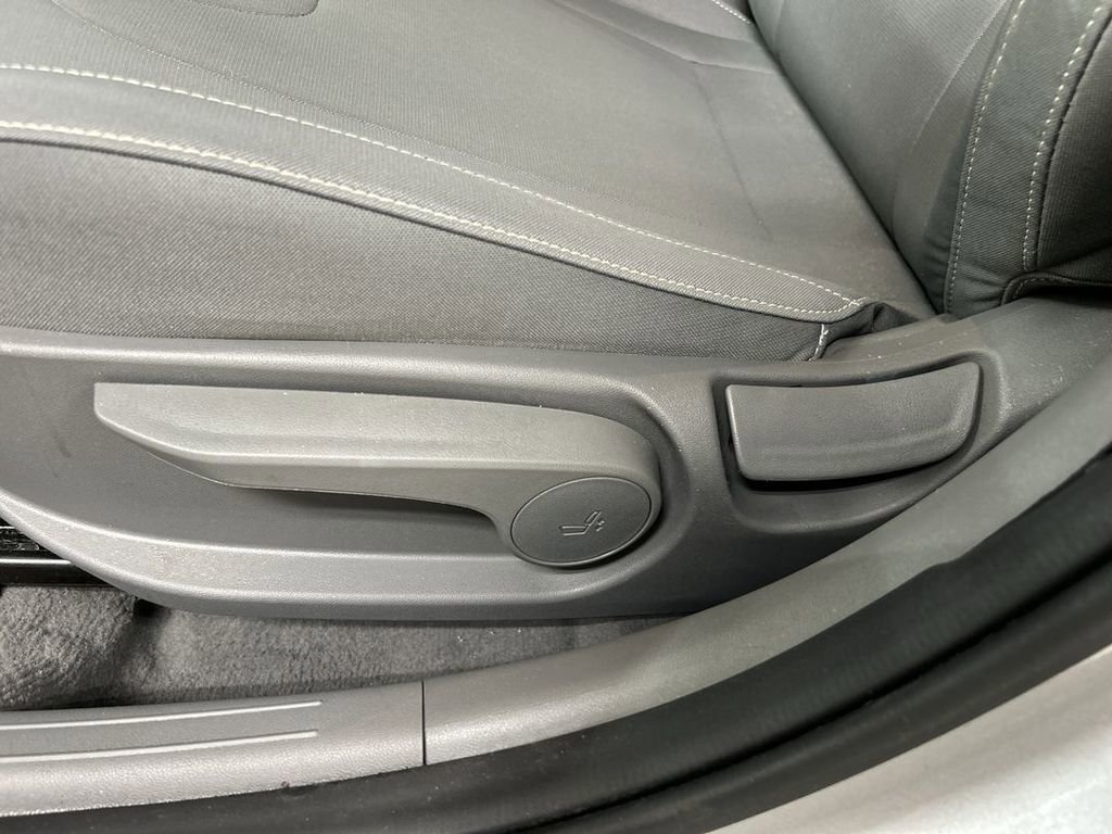 Used 2023 Hyundai Elantra SEL w/ Cargo Package FWD image 10