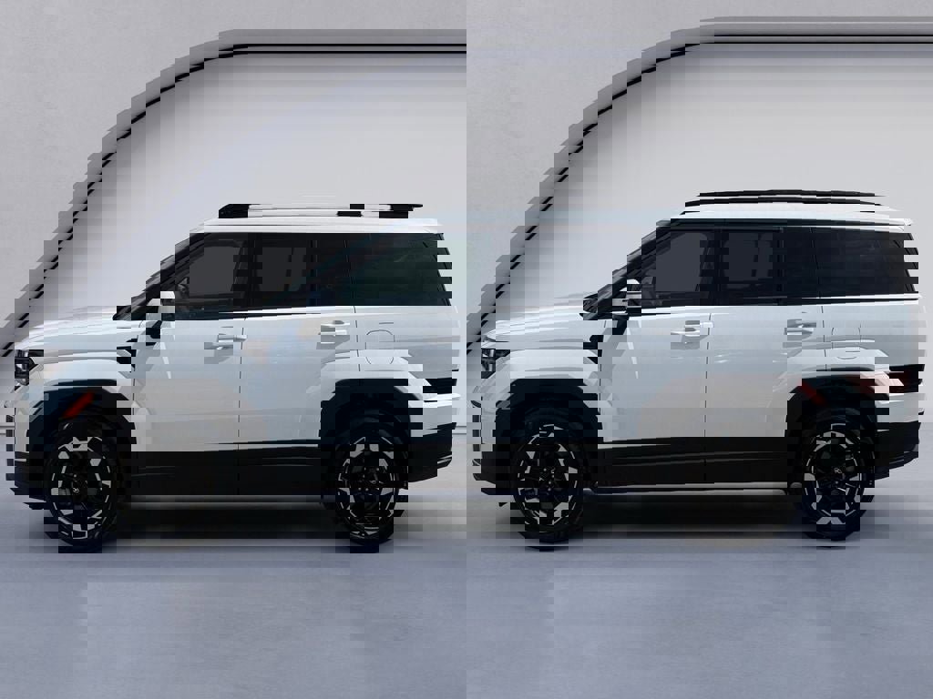 Used 2025 Hyundai Santa Fe SEL image 2