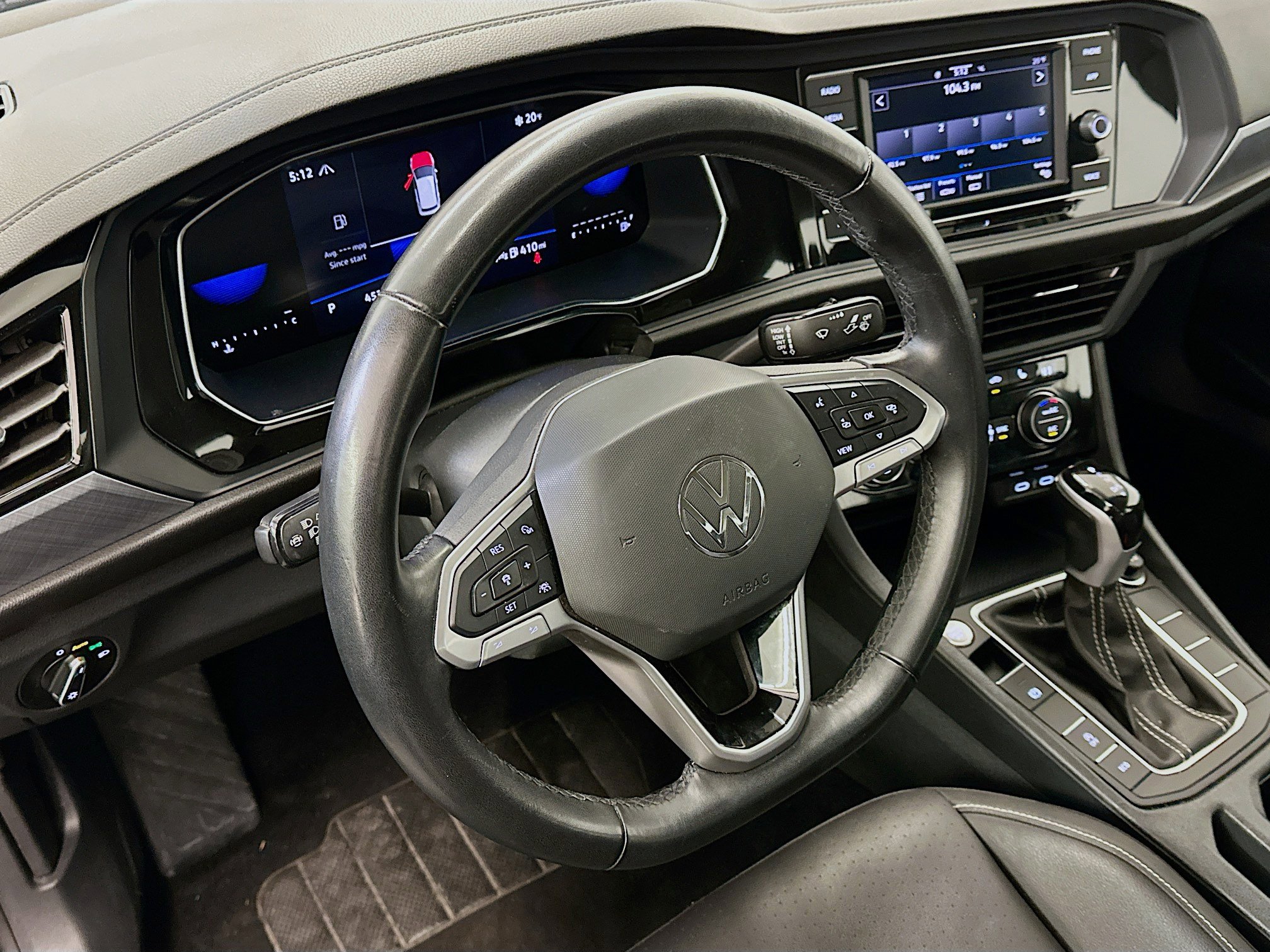 Used 2024 Volkswagen Jetta SE image 18