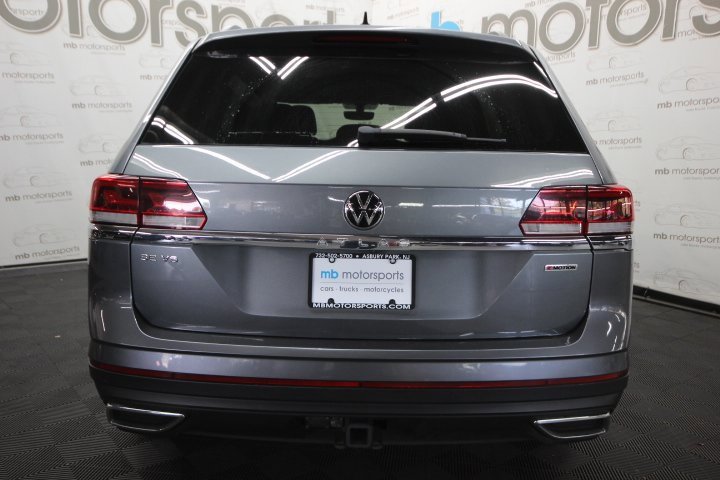 Used 2021 Volkswagen Atlas SE w/ Towing Package image 4