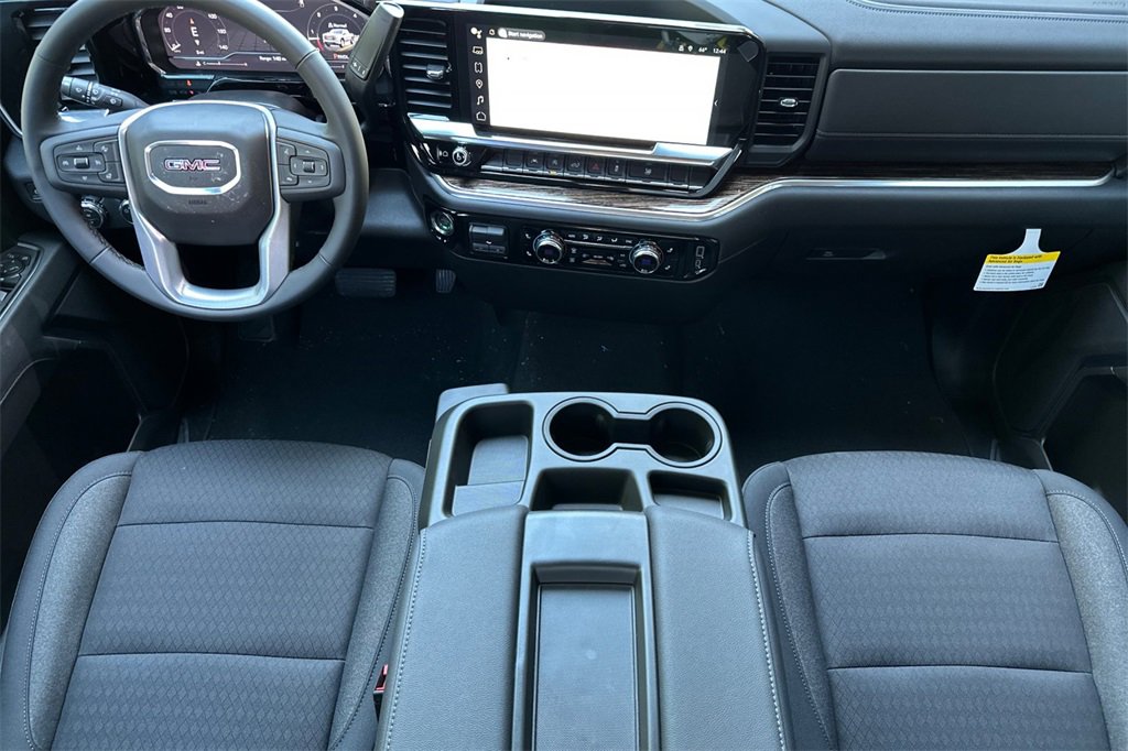 New 2025 GMC Sierra 1500 SLE image 11