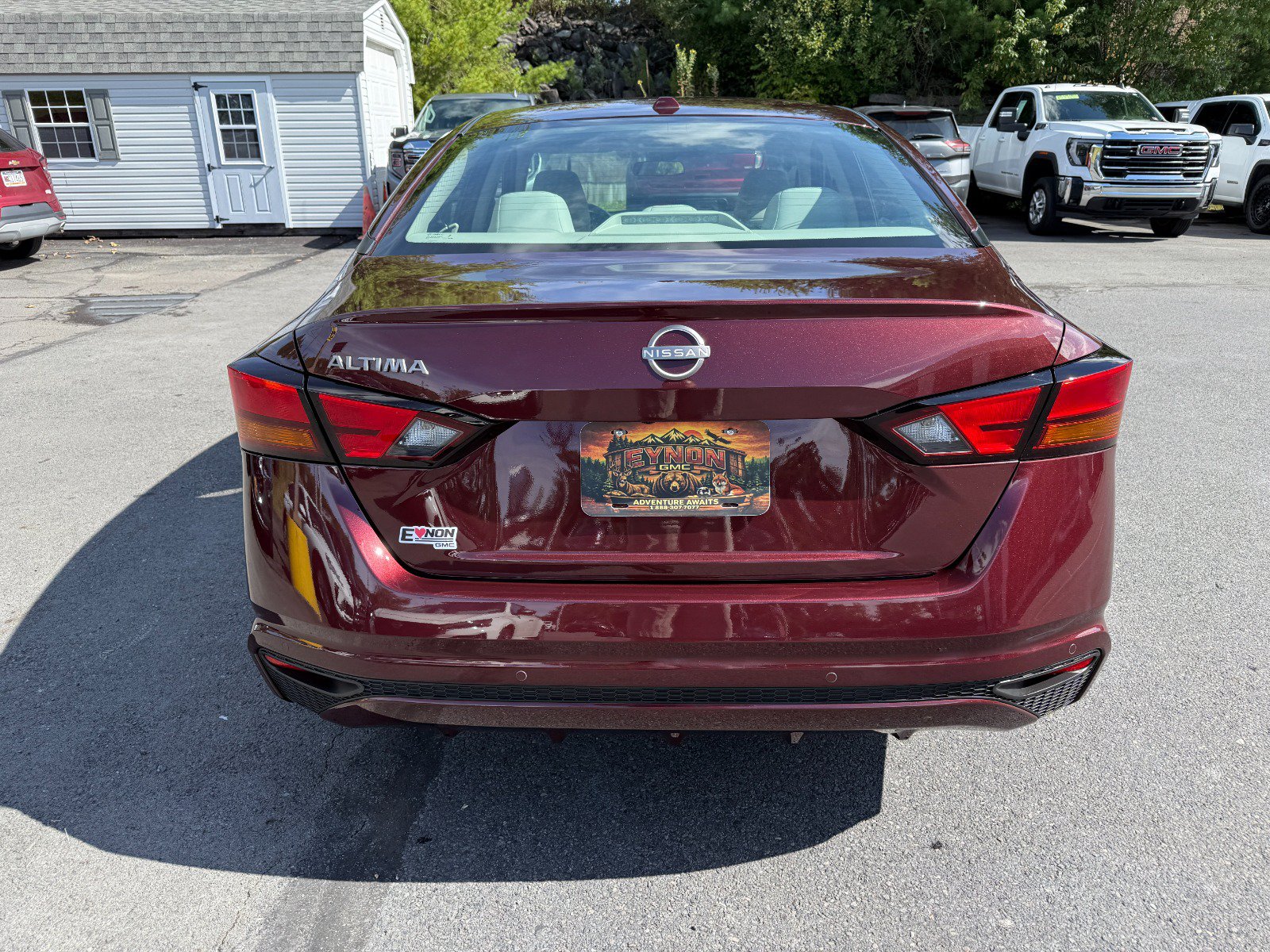 Used 2025 Nissan Altima 2.5 SV FWD image 4