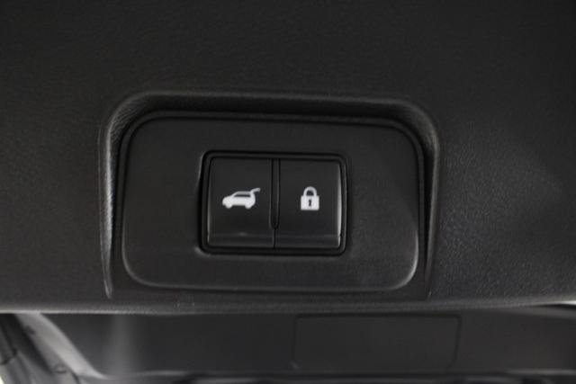 Certified 2024 Nissan Rogue SV FWD image 18